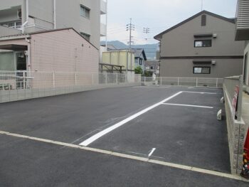 山本の駐車場3